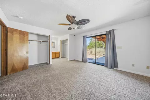 40585 154th St, Lake Los Angeles, CA 93535 photo 18