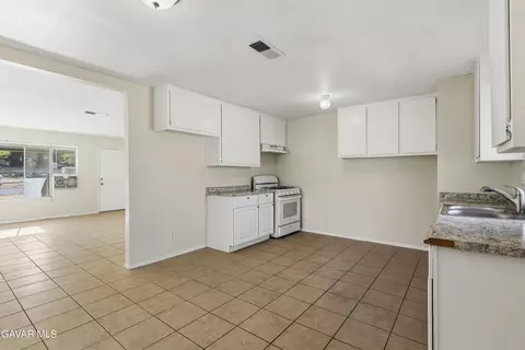 40015 E 172nd St, Palmdale, CA 93591 photo 7
