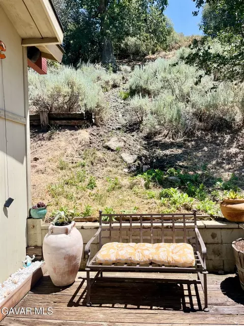Exterior - 29901 Skyline Dr, Tehachapi, CA 93561 photo 10 of 16