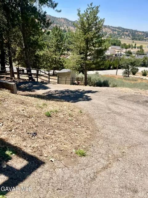 Other - 29901 Skyline Dr, Tehachapi, CA 93561 photo 11 of 12
