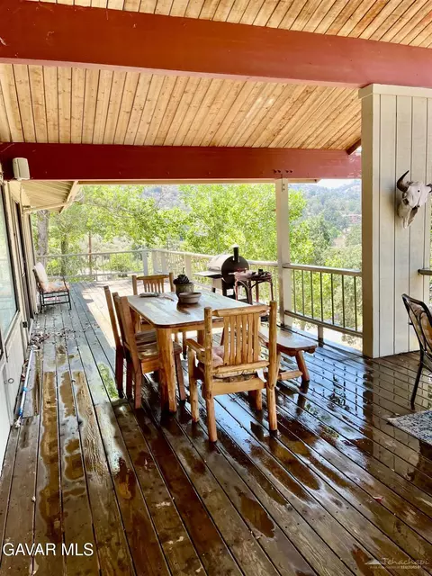 Exterior - 29901 Skyline Dr, Tehachapi, CA 93561 photo 3 of 16