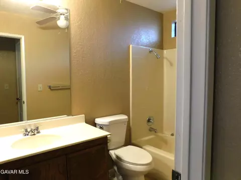 Bath - 14306 Dover Dr, Mojave, CA 93501 photo 2 of 2