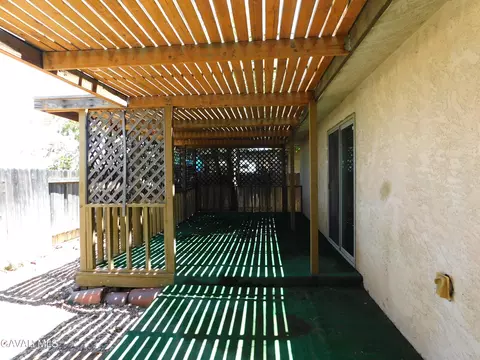 Exterior - 14306 Dover Dr, Mojave, CA 93501 photo 2 of 4