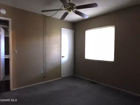 Bedroom - 14306 Dover Dr, Mojave, CA 93501 photo 3 of 3
