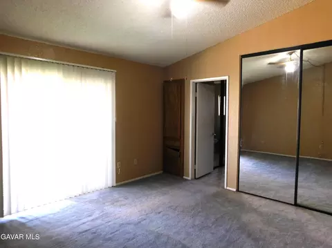 Bedroom - 14306 Dover Dr, Mojave, CA 93501 photo 1 of 3