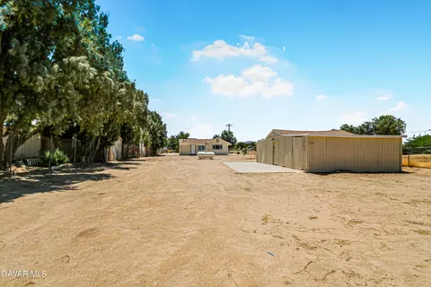 Exterior - 4137 E Avenue S10, Palmdale, CA 93552 photo 3 of 5