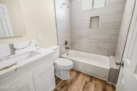 Bath - 4137 E Avenue S10, Palmdale, CA 93552 photo 2 of 2