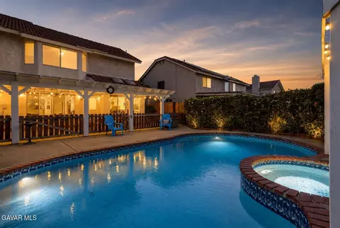 1629 Centre Ct, Palmdale, CA 93551 photo 2