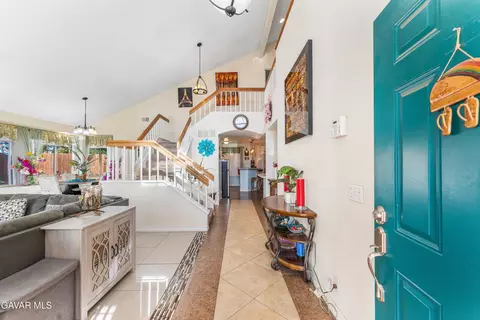 Entry Way - 37704 49th St, Palmdale, CA 93552 photo 1 of 4