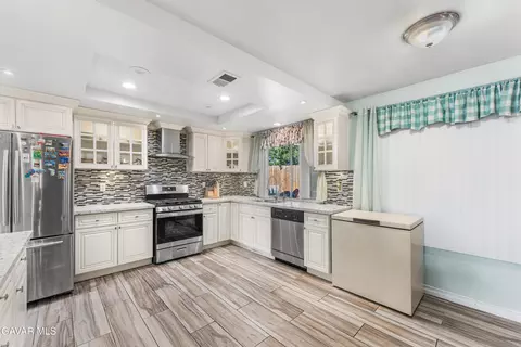 Kitchen - 37704 49th St, Palmdale, CA 93552 photo 3 of 10