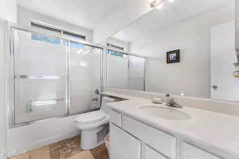 Bath - 37704 49th St, Palmdale, CA 93552 photo 3 of 3