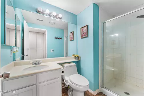Bath - 37704 49th St, Palmdale, CA 93552 photo 1 of 3