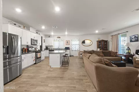 Kitchen - 6320 Oldfield St, Lancaster, CA 93536 photo 1 of 5