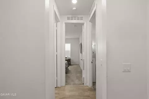 Entry Way - 6320 Oldfield St, Lancaster, CA 93536 photo 3 of 5