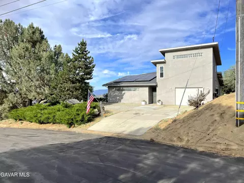Exterior - 26481 Winchester Ct, Tehachapi, CA 93561 photo 2 of 6