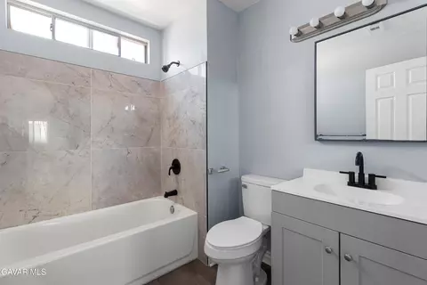Bath - 37666 Scomar St, Palmdale, CA 93550 photo 3 of 3
