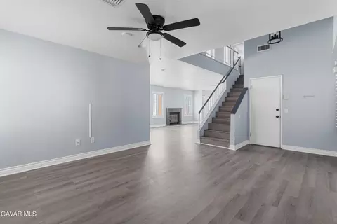 Living - 37666 Scomar St, Palmdale, CA 93550 photo 1 of 4