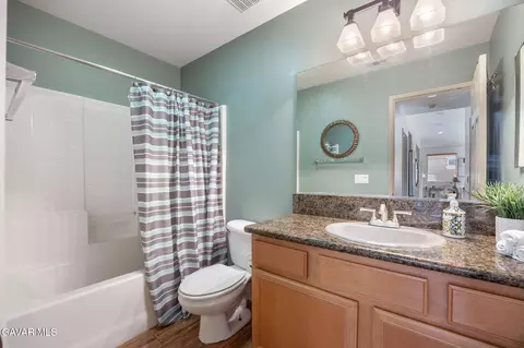 Bath - 43934 Spring St, Lancaster, CA 93536 photo 1 of 4