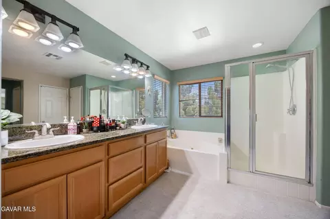 Bath - 43934 Spring St, Lancaster, CA 93536 photo 3 of 4