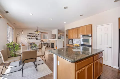 Kitchen - 43934 Spring St, Lancaster, CA 93536 photo 5 of 7