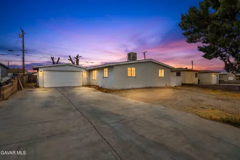 44251 Carolside Ave, Lancaster, CA 93535