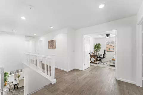 Entry Way - 7531 Ridge View Dr, Lancaster, CA 93536 photo 1 of 3
