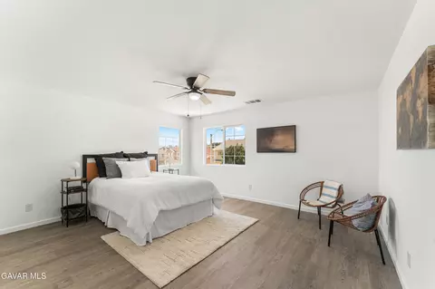 Bedroom - 7531 Ridge View Dr, Lancaster, CA 93536 photo 8 of 9
