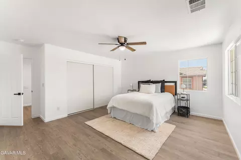 Bedroom - 7531 Ridge View Dr, Lancaster, CA 93536 photo 9 of 9
