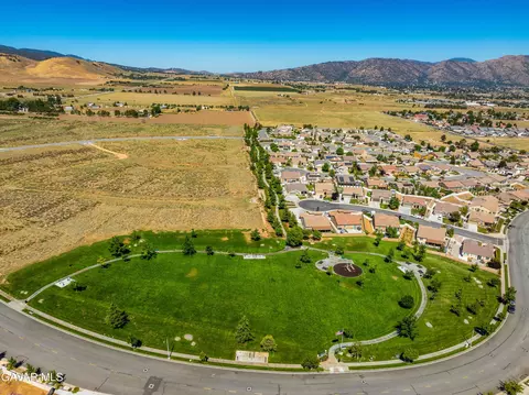 View/Area - 213 Cassano Dr, Tehachapi, CA 93561 photo 7 of 7