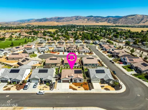 View/Area - 213 Cassano Dr, Tehachapi, CA 93561 photo 5 of 7