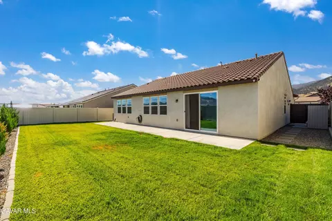 Exterior - 213 Cassano Dr, Tehachapi, CA 93561 photo 6 of 9