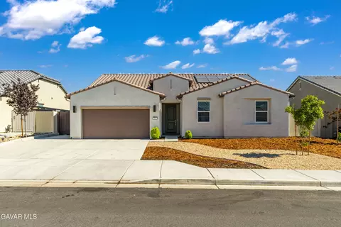 Exterior - 213 Cassano Dr, Tehachapi, CA 93561 photo 1 of 9