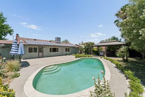 Exterior - 44830 Lorimer Ave, Lancaster, CA 93534 photo 2 of 2