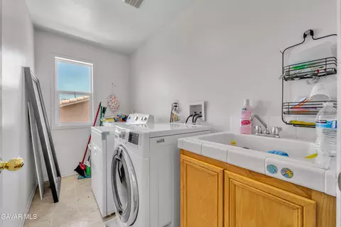Other - 44643 Leslie Ct, Lancaster, CA 93535 photo 5 of 5