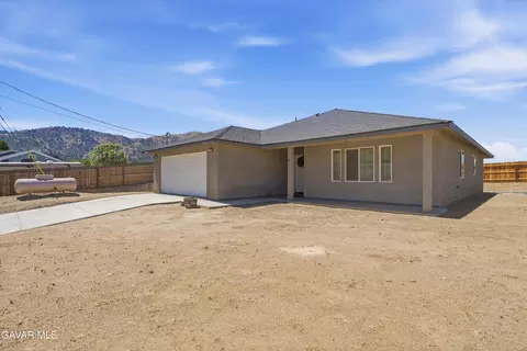 Other - 20601 Country Club Dr, Tehachapi, CA 93561 photo 1 of 8