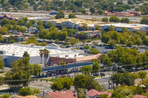 View/Area - 2543 Lawrence Ave, Lancaster, CA 93536 photo 8 of 10