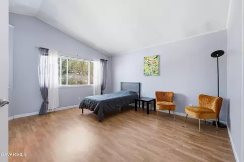 Bedroom - 2543 Lawrence Ave, Lancaster, CA 93536 photo 2 of 4
