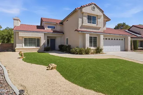 Exterior - 2543 Lawrence Ave, Lancaster, CA 93536 photo 2 of 6