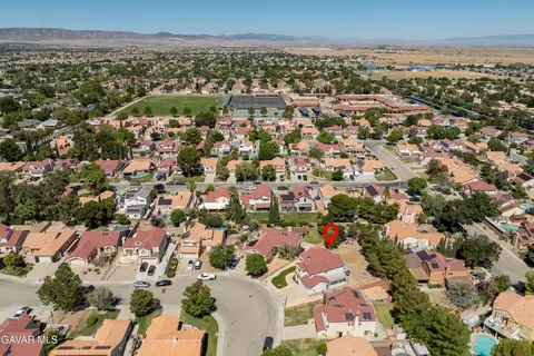 View/Area - 2543 Lawrence Ave, Lancaster, CA 93536 photo 2 of 10
