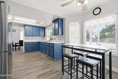 Kitchen - 2543 Lawrence Ave, Lancaster, CA 93536 photo 3 of 3