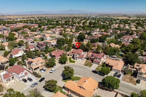 View/Area - 2543 Lawrence Ave, Lancaster, CA 93536 photo 4 of 10