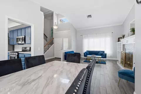 Dining - 2543 Lawrence Ave, Lancaster, CA 93536 photo 2 of 2