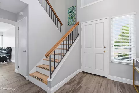 Entry Way - 2543 Lawrence Ave, Lancaster, CA 93536 photo 1 of 2