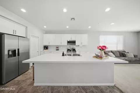 1832 E Avenue H-7, Lancaster, CA 93535 photo 6