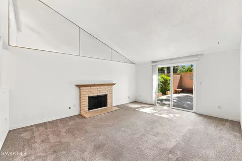 Living - 44330 Raysack Ave, Lancaster, CA 93535 photo 2 of 4