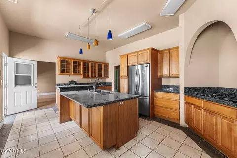 Kitchen - 4463 Cloud 9 Ave, Mojave, CA 93501 photo 2 of 4