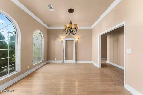 Living - 4463 Cloud 9 Ave, Mojave, CA 93501 photo 1 of 5