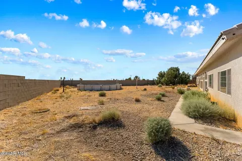 Exterior - 4463 Cloud 9 Ave, Mojave, CA 93501 photo 11 of 11