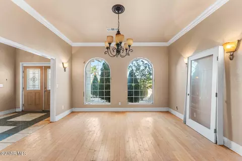Living - 4463 Cloud 9 Ave, Mojave, CA 93501 photo 2 of 5