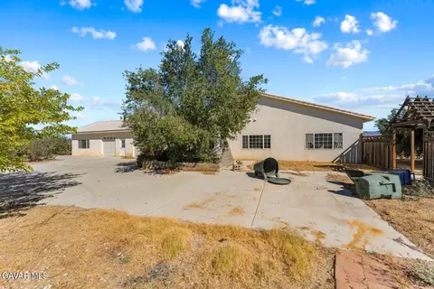 Exterior - 4463 Cloud 9 Ave, Mojave, CA 93501 photo 5 of 11
